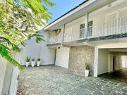 Casa / Sobrado para Locação em Guaratuba/PR Centro 5 Quartos