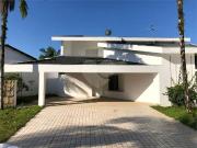 Casa / Sobrado para Locação em Guarujá/SP Jardim...