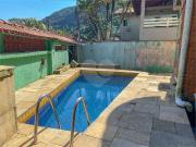 Casa / Sobrado para Locação em Guarujá/SP Jardim Guaiuba...
