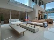 Casa / Sobrado para Locação em Guarujá/SP Jardim Guaiuba...