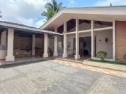 Casa / Sobrado para Locação em Guarujá/SP Jardim...