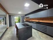 Casa / Sobrado para Locação em Itajaí/SC Praia Brava 3...