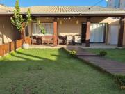 Casa / Sobrado para Locação em Itanhaém/SP Centro 4 Quartos