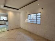 Casa / Sobrado para Locação em Itatiaiuçu/MG Centro 3...