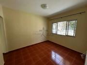 Casa / Sobrado para Locação em Jacareí/SP Centro 3 Quartos