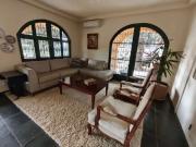 Casa / Sobrado para Locação em Jacareí/SP Jardim Beira...