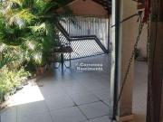 Casa / Sobrado para Locação em Jacareí/SP Jardim Terras...