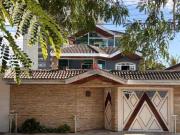 Casa / Sobrado para Locação em Jacareí/SP Loteamento...