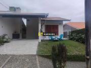 Casa / Sobrado para Locação em Joinville/SC Bom Retiro 3...