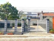 Casa / Sobrado para Locação em Joinville/SC Floresta 4...