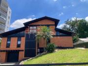 Casa / Sobrado para Locação em Joinville/SC Floresta 3...