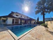 Casa / Sobrado para Locação em Joinville/SC Glória 4 Quartos Casa / Sobrado para Locação em Joinville/SC Glória 4 Quartos