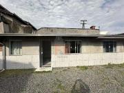 Casa / Sobrado para Locação em Joinville/SC Iririú 1 Quartos