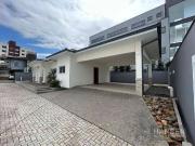 Casa / Sobrado para Locação em Joinville/SC Saguaçu 3...