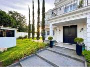 Casa / Sobrado para Locação em Joinville/SC Saguaçu 4...