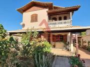 Casa / Sobrado para Locação em Juatuba/MG Centro 3 Quartos