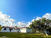 Casa / Sobrado para Locação em Lauro de Freitas/BA...