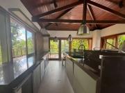 Casa / Sobrado para Locação em Lauro de Freitas/BA...