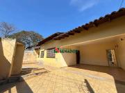 Casa / Sobrado para Locação em Londrina/PR Araxá 4 Quartos