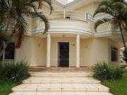 Casa / Sobrado para Locação em Londrina/PR Bela Suiça 4...