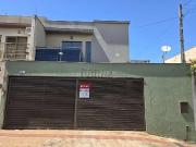 Casa / Sobrado para Locação em Londrina/PR Califórnia 3...