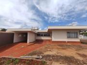 Casa / Sobrado para Locação em Londrina/PR Caravelle 8...