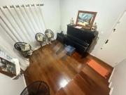 Casa / Sobrado para Locação em Londrina/PR Champagnat 3...