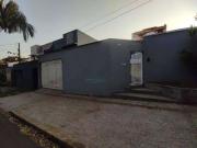 Casa / Sobrado para Locação em Londrina/PR Champagnat 3...