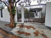 Casa / Sobrado para Locação em Londrina/PR Cláudia 3 Quartos