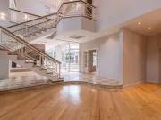 Casa / Sobrado para Locação em Londrina/PR Condomínio...