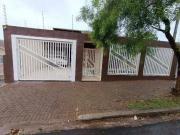 Casa / Sobrado para Locação em Londrina/PR Jardim...