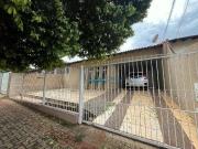 Casa / Sobrado para Locação em Londrina/PR Jardim...