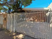 Casa / Sobrado para Locação em Londrina/PR Lago Parque 3...