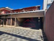 Casa / Sobrado para Locação em Londrina/PR Lago Parque 5...