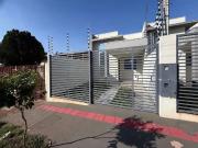 Casa / Sobrado para Locação em Londrina/PR Leonor 3 Quartos