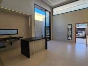 Casa / Sobrado para Locação em Londrina/PR Novo...