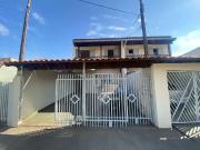Casa / Sobrado para Locação em Londrina/PR Santa Mônica...