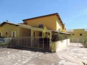 Casa / Sobrado para Locação em Louveira/SP Abadia 2 Quartos