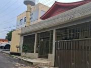 Casa / Sobrado para Locação em Manaus/AM Dom Pedro I 3...