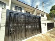 Casa / Sobrado para Locação em Maringá/PR Jardim Canadá...