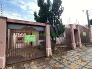 Casa / Sobrado para Locação em Maringá/PR Zona 05 3 Quartos