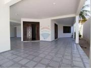 Casa / Sobrado para Locação em Natal/RN Ponta Negra 3...