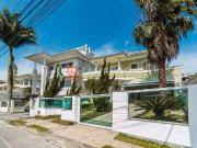 Casa / Sobrado para Locação em Palhoça/SC Pedra Branca 3...