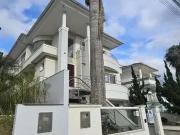 Casa / Sobrado para Locação em Palhoça/SC Pedra Branca 4...