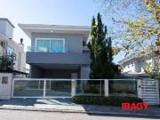 Casa / Sobrado para Locação em Palhoça/SC Pedra Branca 4...