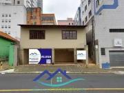 Casa / Sobrado para Locação em Ponta Grossa/PR Centro 4...