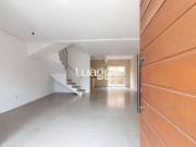 Casa / Sobrado para Locação em Porto Alegre/RS Aberta...