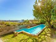 Casa / Sobrado para Locação em Porto Alegre/RS Cristal 4...