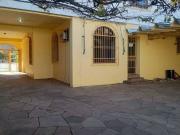 Casa / Sobrado para Locação em Porto Alegre/RS Floresta...
