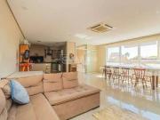Casa / Sobrado para Locação em Porto Alegre/RS Guarujá 4...